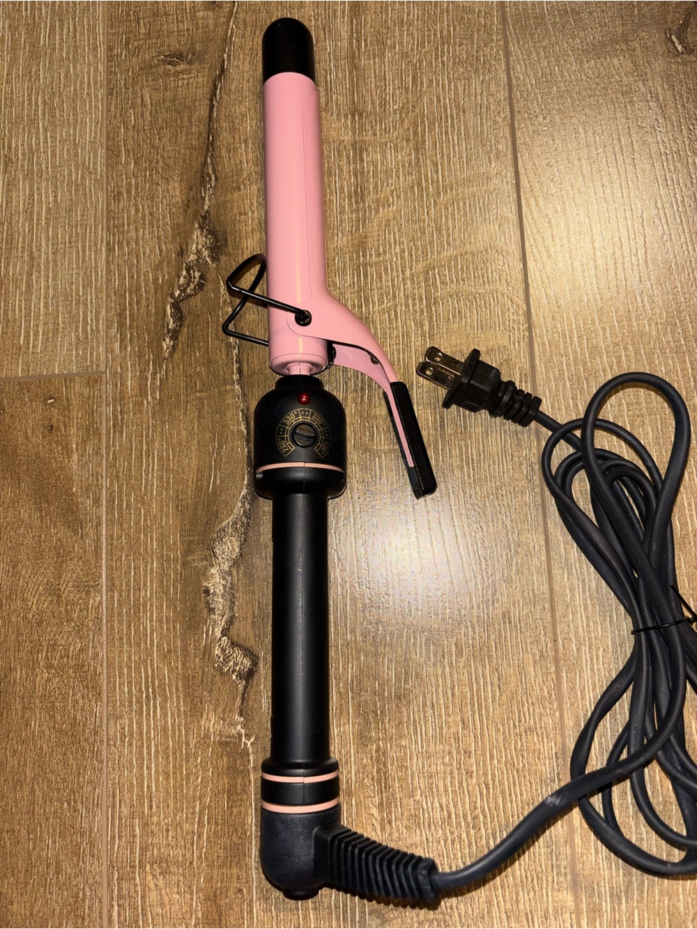Hot Tools Professional Pink Ceramic Curling Wand - Women Accessories